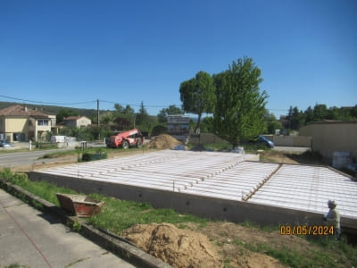 Pose des poutrelles et hourdis du plancher